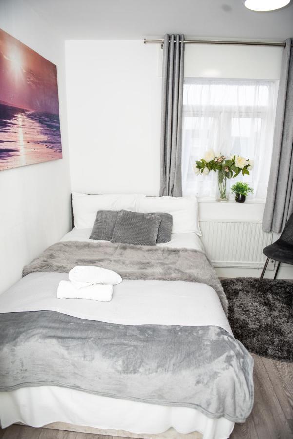 Small But Cozy Studio, Great Tube Connection Londres Extérieur photo