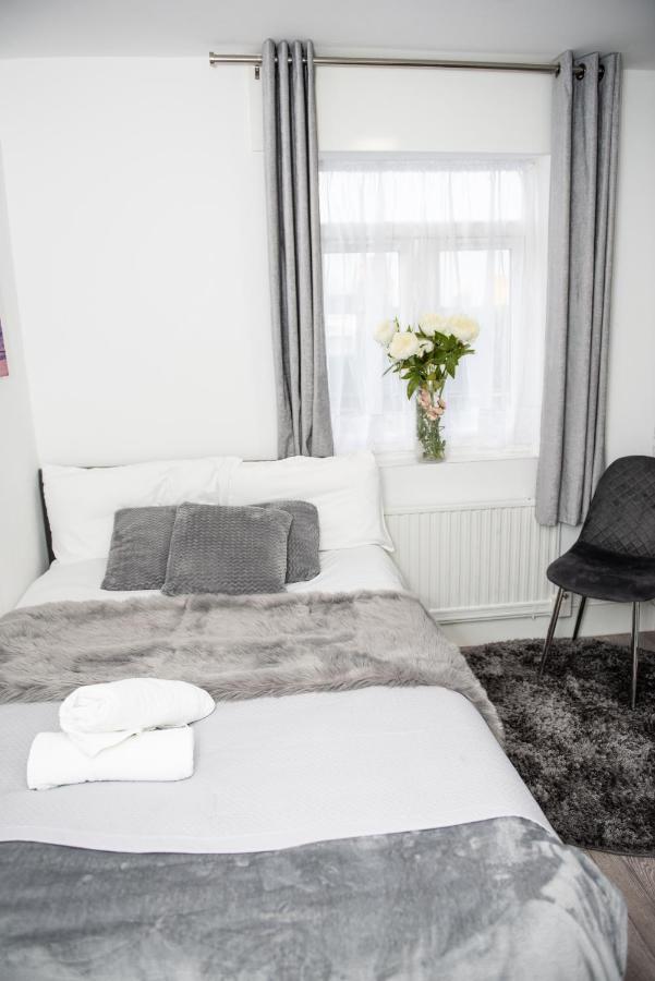 Small But Cozy Studio, Great Tube Connection Londres Extérieur photo