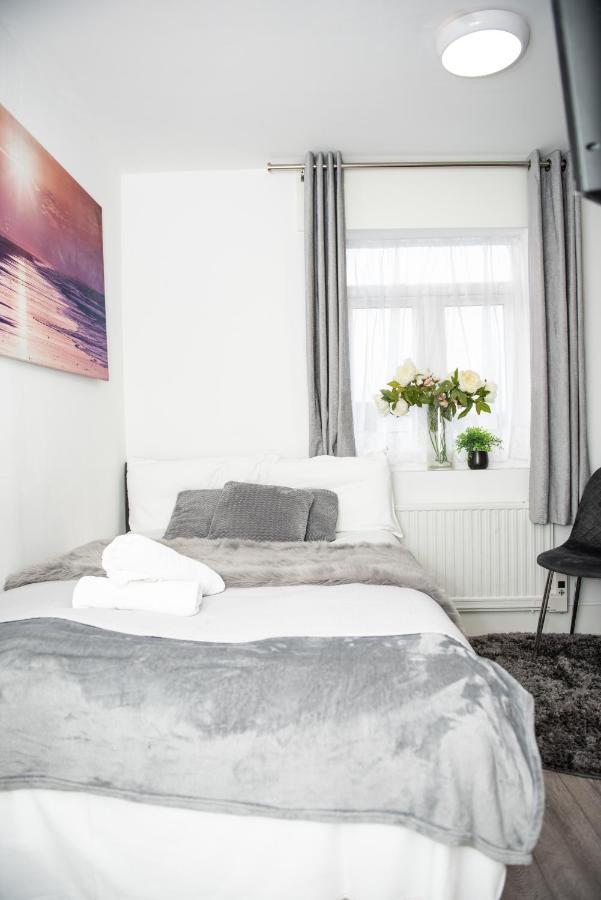 Small But Cozy Studio, Great Tube Connection Londres Extérieur photo